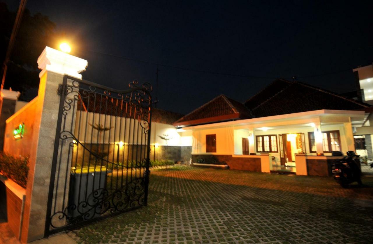 Musafir Syariah 3* Solo
